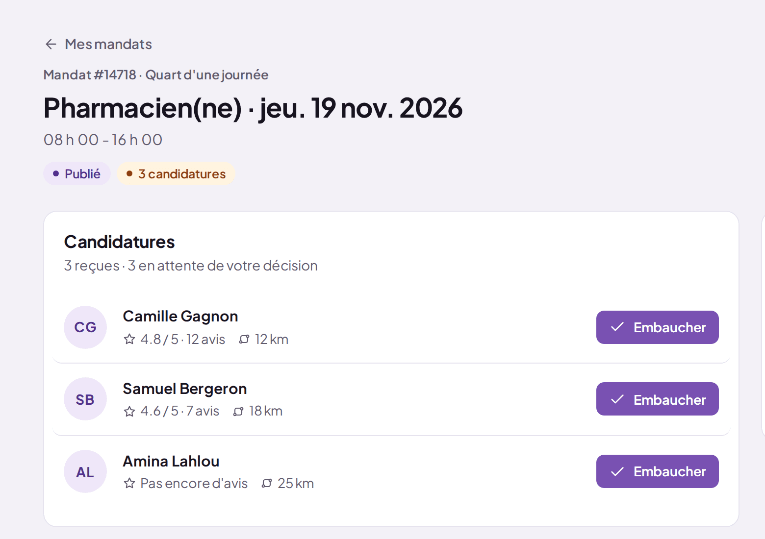 Qwik Web, page d'un mandat publié : trois candidatures reçues avec la note, la distance et le bouton Embaucher